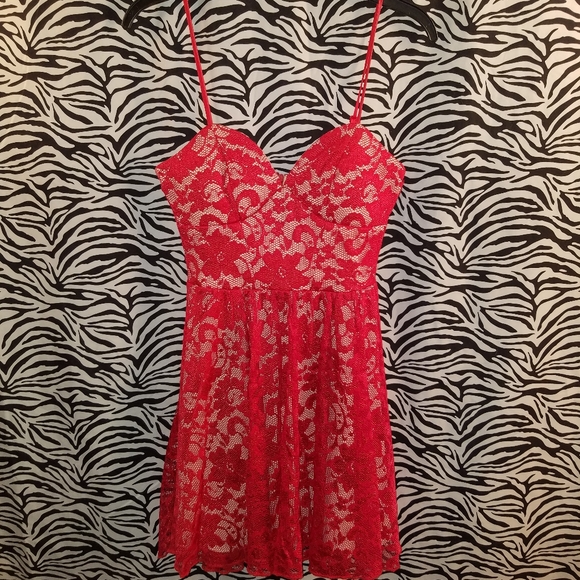 Women's Dtess - Picture 1 of 6